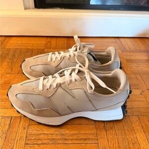 New Balance 327 men’s 10.5
